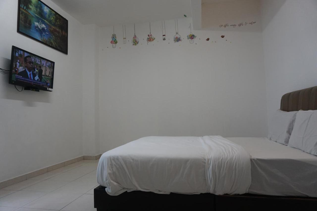 S & S Guest House Kuantan Exterior photo